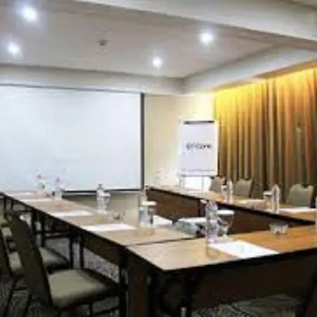 Hotel Encore Seminyak Bali - Premier Room With Pool View